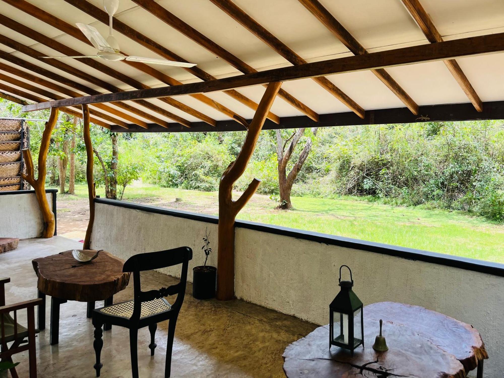Funky Leopard Safari Lodge Bordering Yala National Park Kataragama Exterior foto